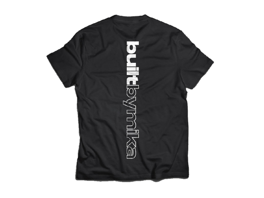 T-shirt 'Built by Mika'
